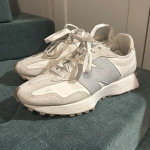 New Balance 327 women’s